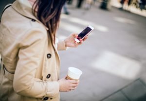 Celular fora do expediente de trabalho